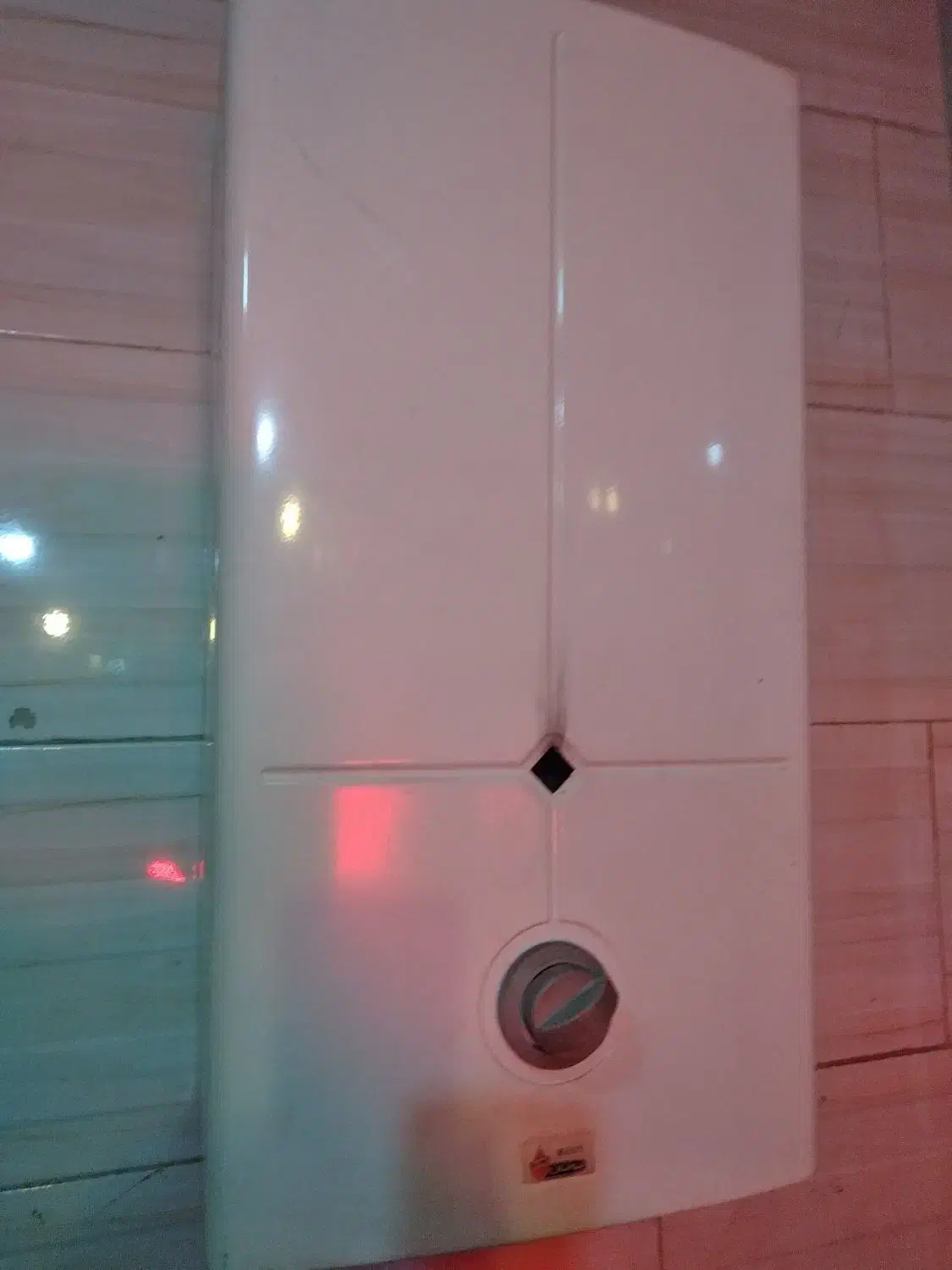 ابگرمکن|آبگرمکن، پکیج، شوفاژ|رشت, ساغری سازان|دیوار