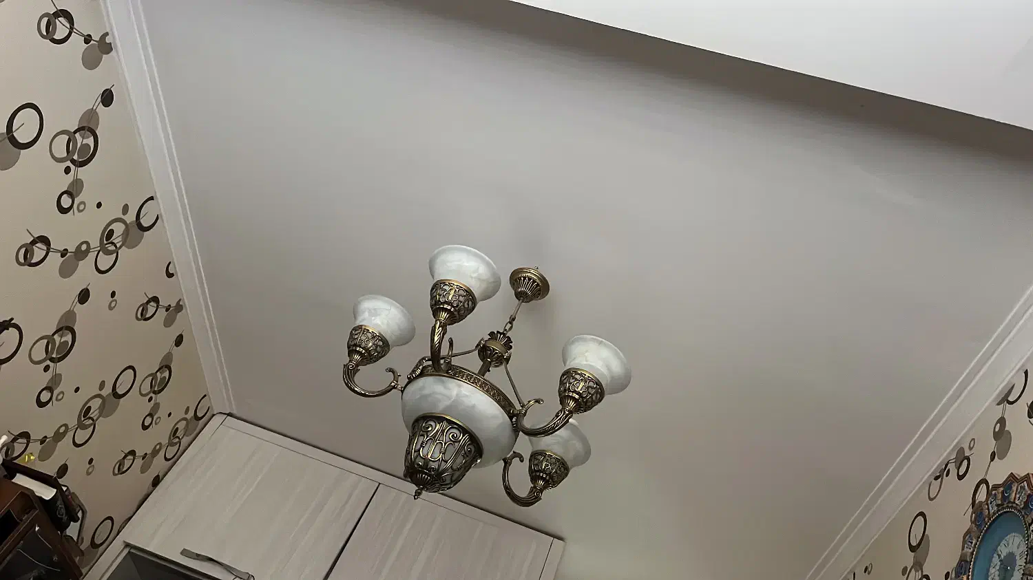 لوستر و اباژور سالم|لوستر و چراغ آویز|تبریز, |دیوار