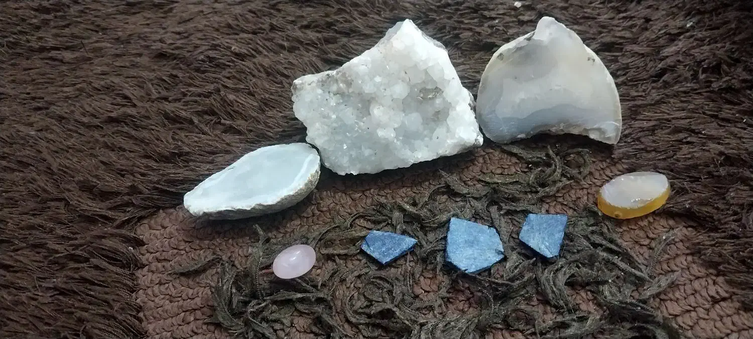 سلام دوستان سنگ های قدیمی سلیمانی زرد شجر|کلکسیون اشیاء عتیقه|شیراز, سعدیه شمالی|دیوار