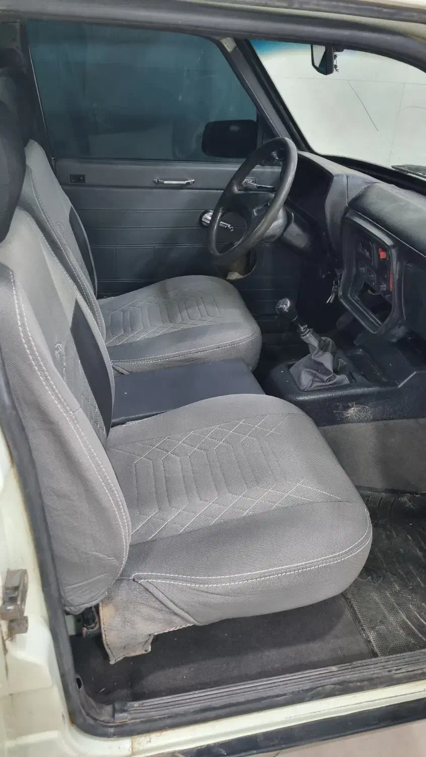 وانت مدل۸۸ بیرنگ ۲۰۰تا کار تک سوز|خودرو سواری و وانت|قزوین, |دیوار