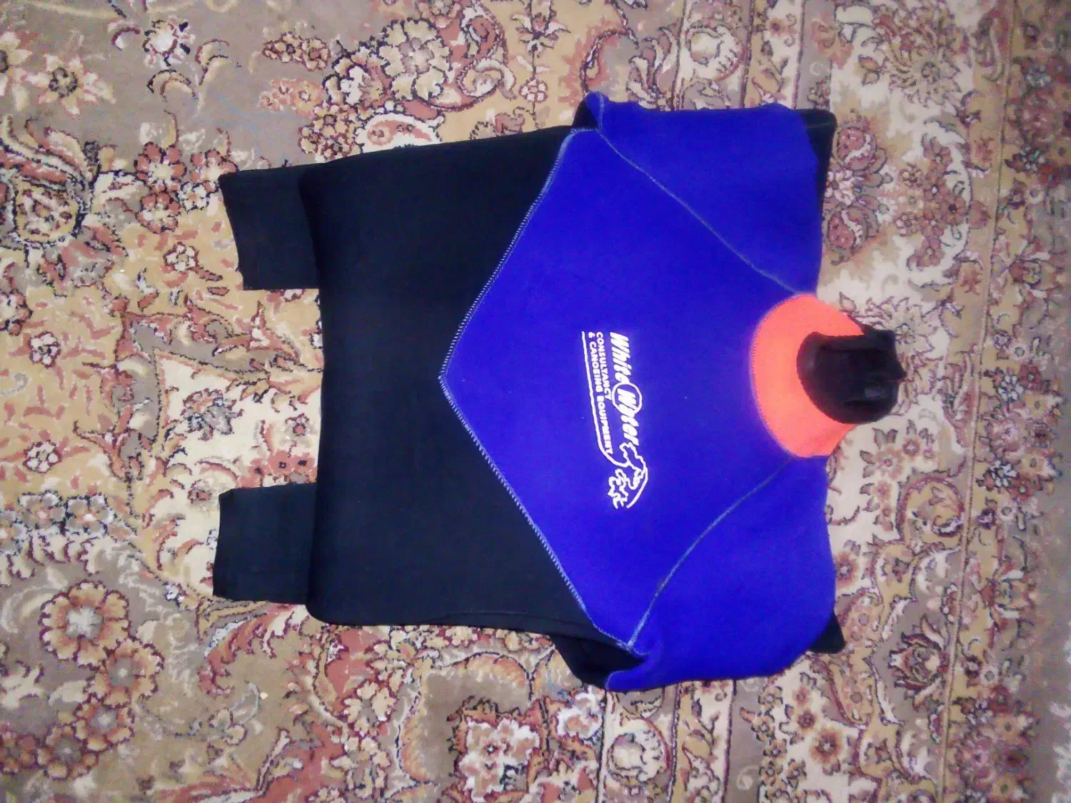 لباس غواصی|غواصی و ورزشهای آبی|شیراز, بالا کفت|دیوار