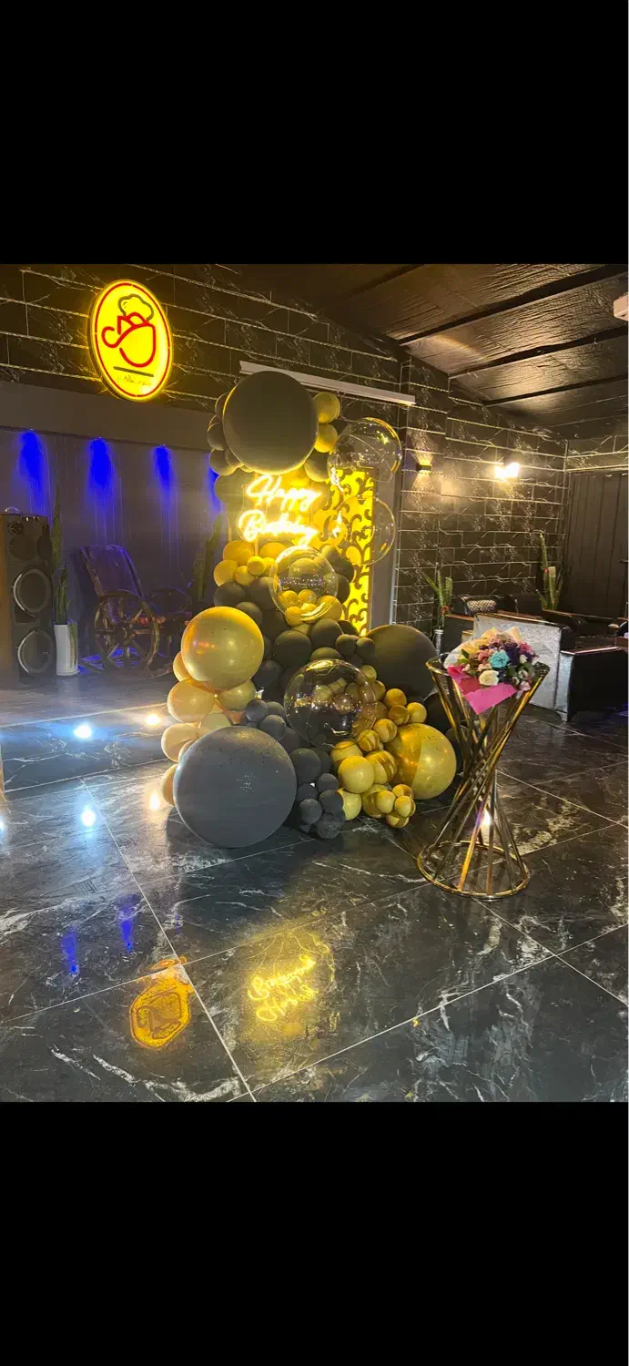 جهت تکمیل کادر نیاز به نیروی حرفه ای باغ رستوران|استخدام خدمات فروشگاه و رستوران|کاشان, فاز ۲ ناجی آباد|دیوار