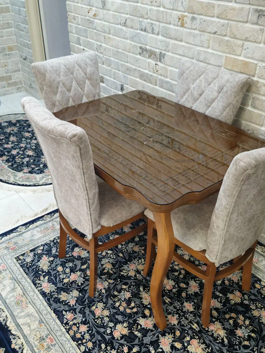 میز ناهار خوری|میز و صندلی غذاخوری|فردیس, نسترن غربی|دیوار