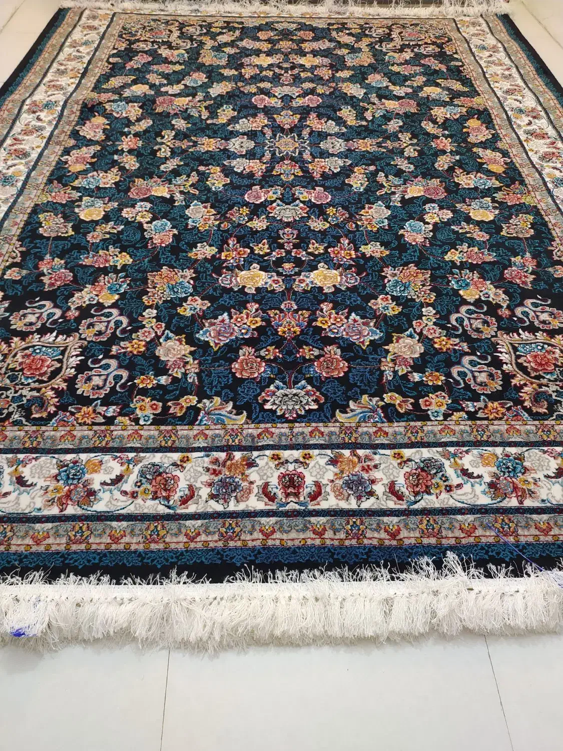 گیلدا فیلی ،آکبند|فرش|نهاوند, |دیوار