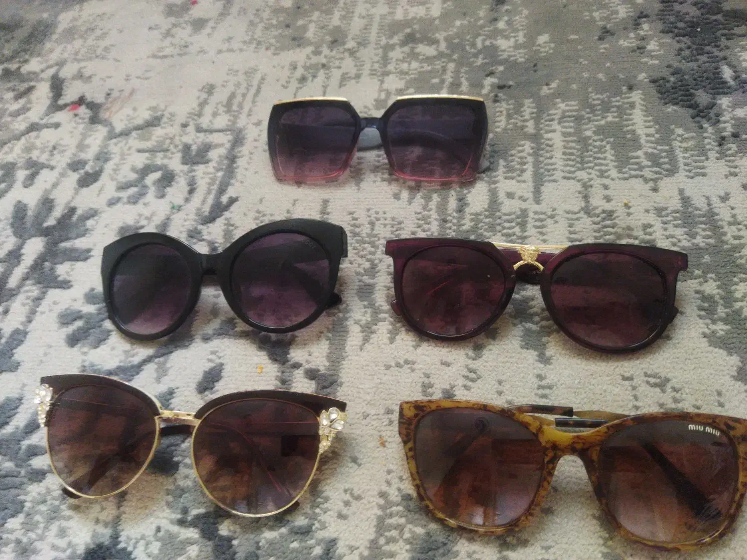 عینک|بدلیجات|فردیس, فردیس|دیوار