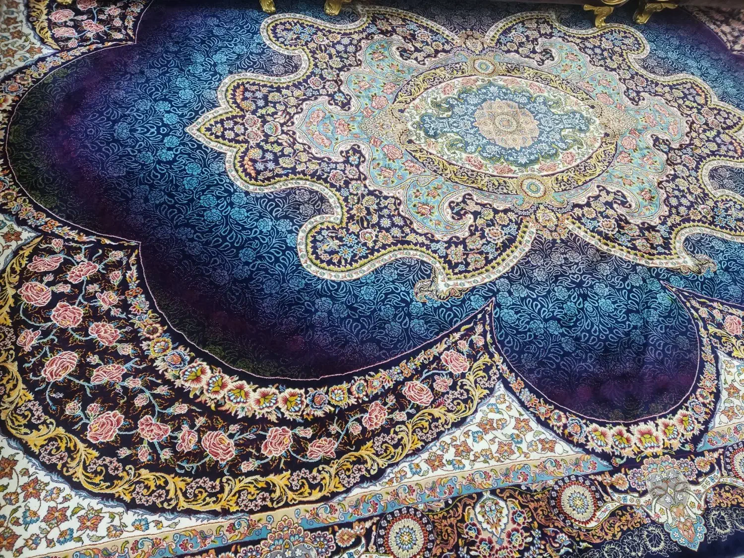 سه عدد دوازده متری درحد نو و تمیز بدون هیچ مشگلی|فرش|خمین, |دیوار