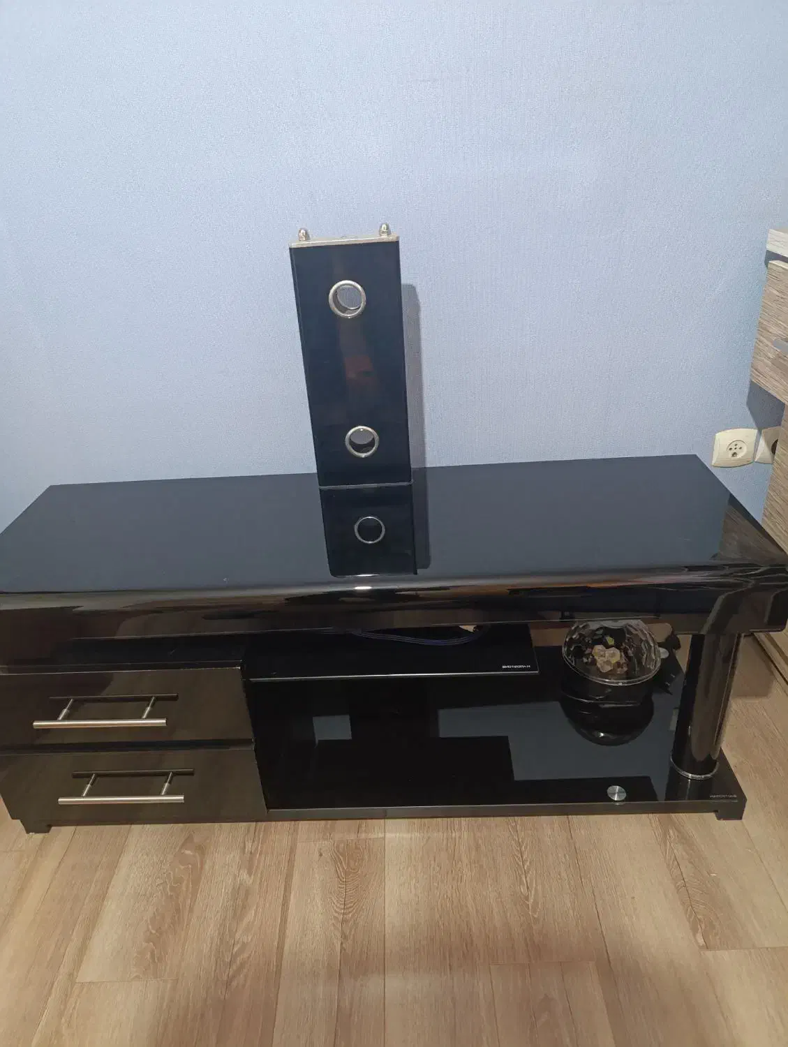 میز تلویزیون|میز تلویزیون|رشت, استادسرا|دیوار