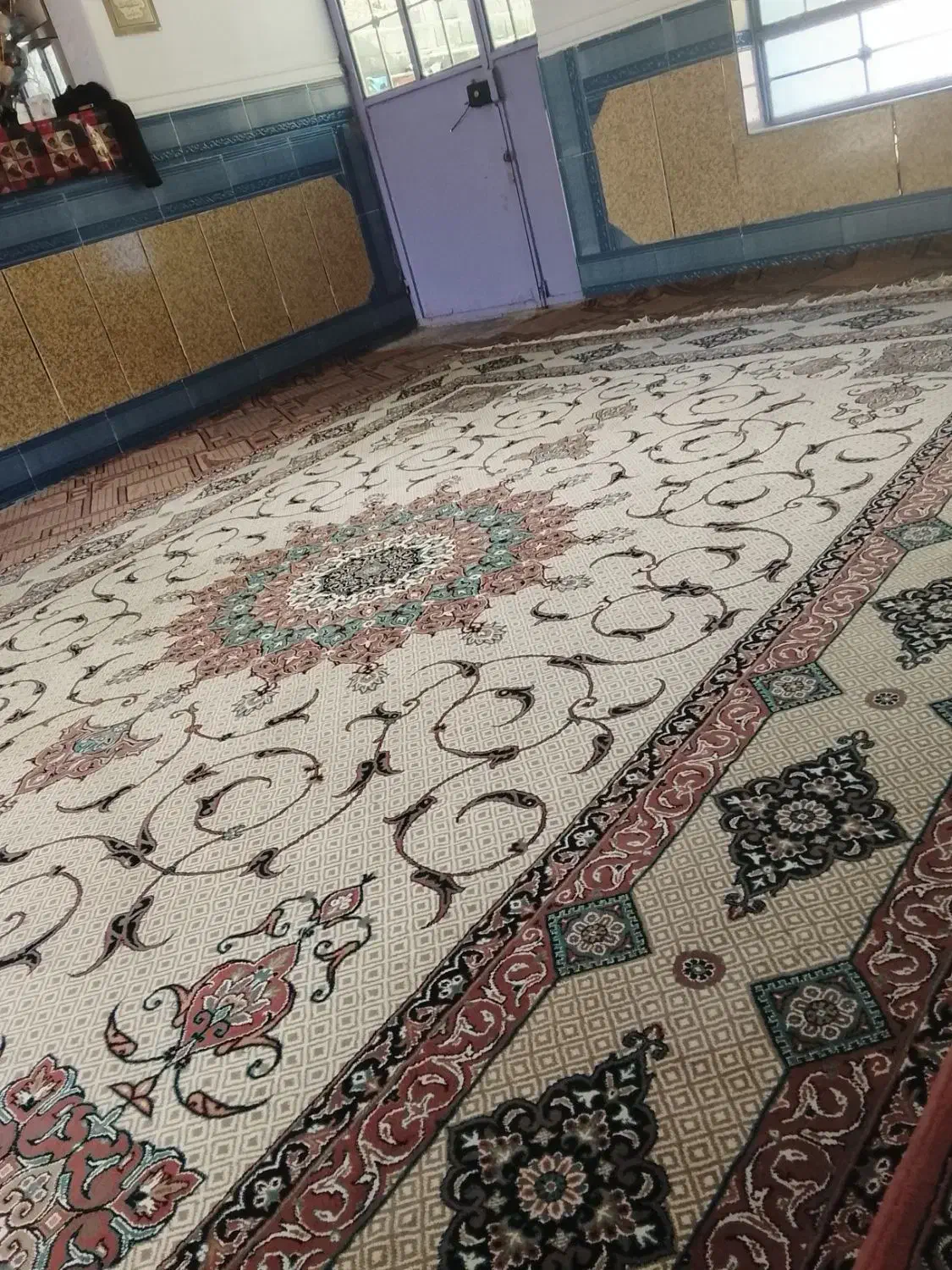 باسلام دوعدد فرش|فرش|یاسوج, |دیوار