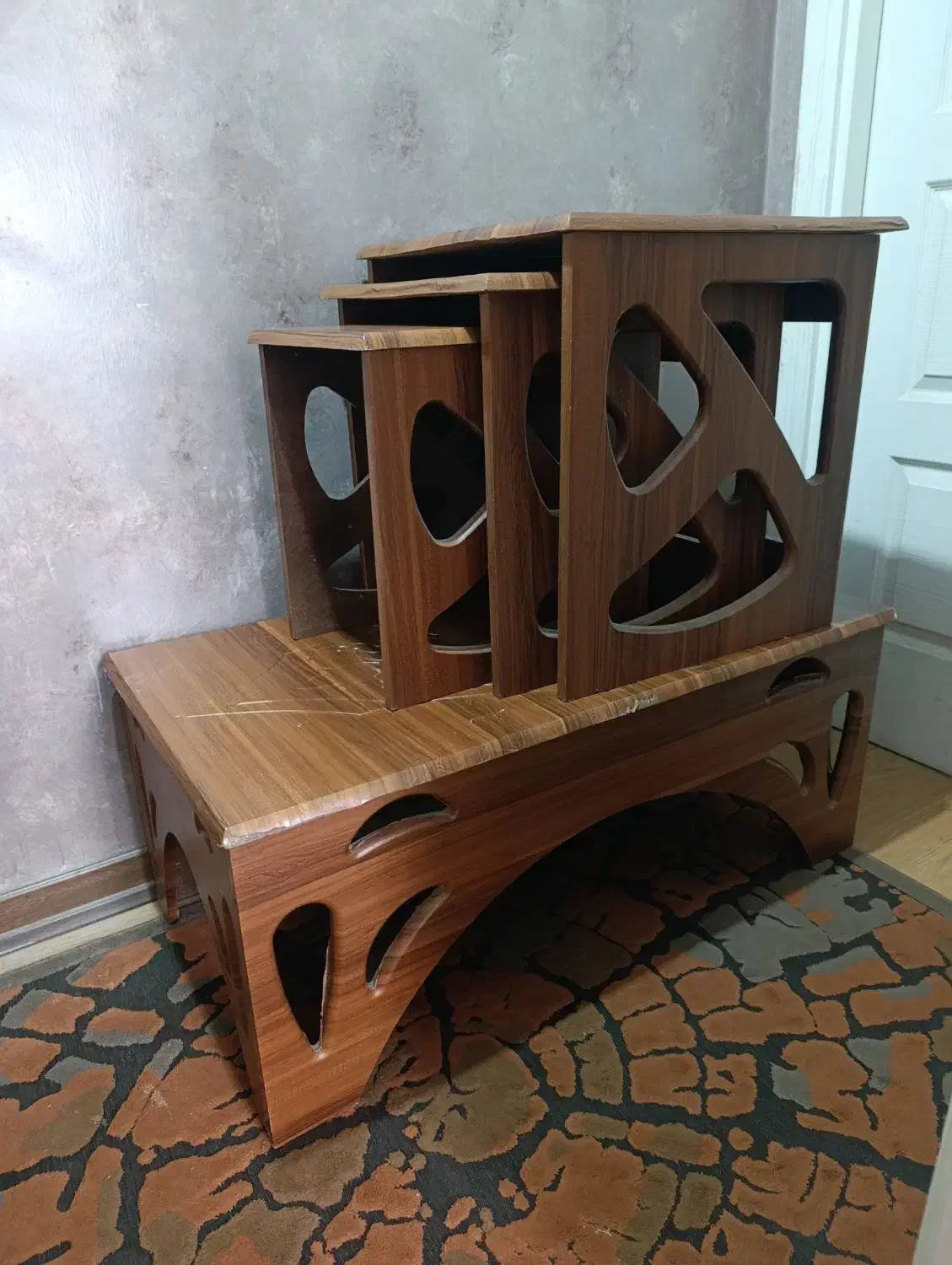 جلومبلی و عسلی|مبلمان خانگی و میز عسلی|پرند, فاز ۵|دیوار