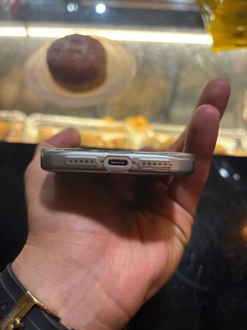 iPhone 17pro|موبایل|مشهد, حرم مطهر رضوی|دیوار
