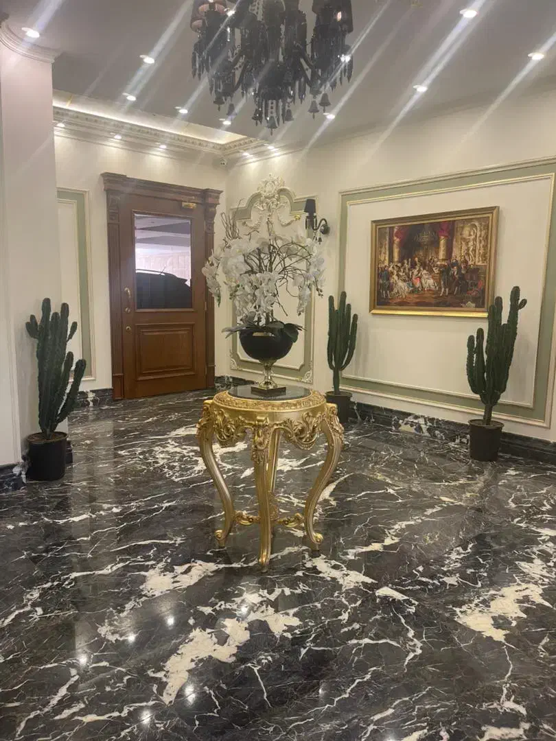 پاسداران ۲۰۵متر ۳خوابه /مالک پول لـازم/ تبدیل آزاد