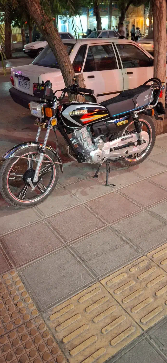 پیشرو 125 1404|موتورسیکلت|فلاورجان, |دیوار