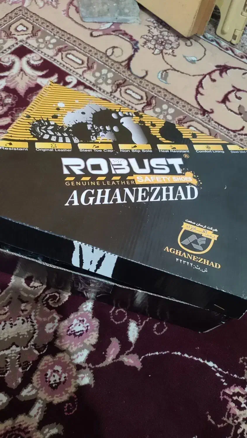 کفش کار کیفیت عالی|کیف، کفش، کمربند|بم, |دیوار