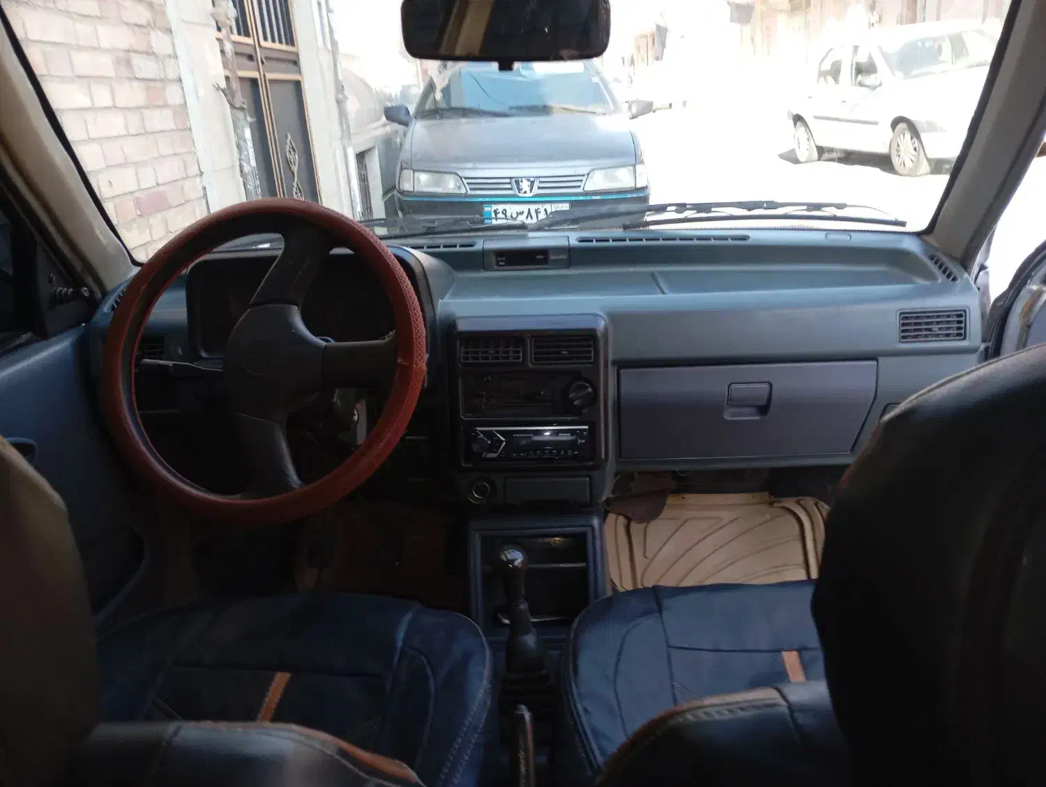 یک دستگاه خودروی نقره ای مدل ۱۳۸۵|خودرو سواری و وانت|قم, انسجام|دیوار