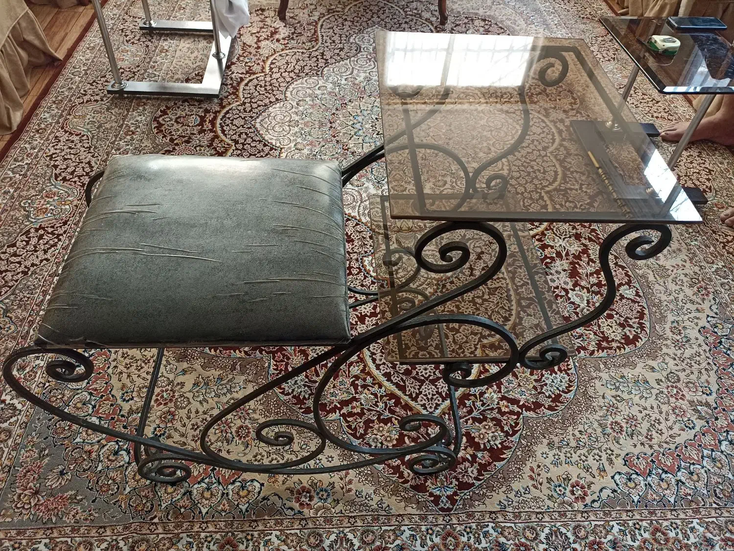 میز تلفن فرفورژه|میز تلفن|تهران, هفت حوض|دیوار