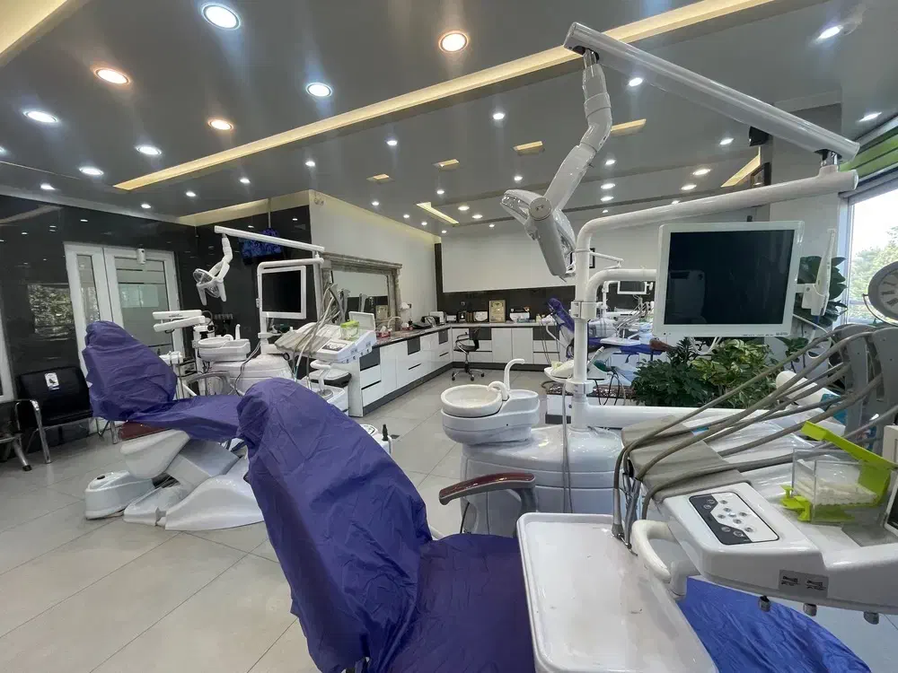 دندانپزشک متخصص درمانی ریشه با پروانه طبابت|استخدام درمانی، زیبایی، بهداشتی|ملایر, |دیوار