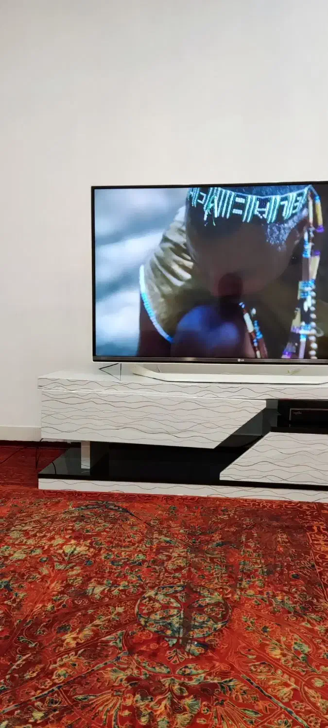 میز تلویزیون در حد صفر|میز تلویزیون|بانه, |دیوار