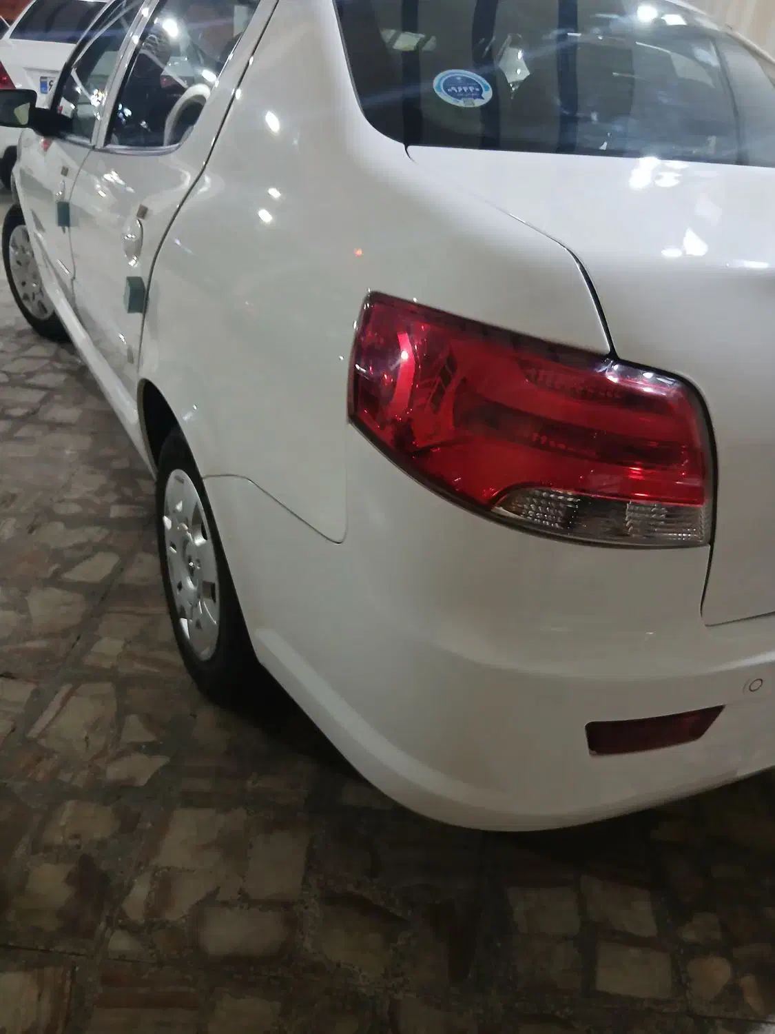 رانا پلاس ۴۰۲|خودرو سواری و وانت|رشت, دروازه لاکان|دیوار