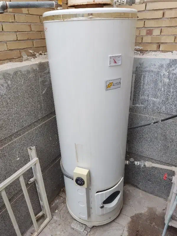 ابگرمکن مخزندار ایستاده|آبگرمکن، پکیج، شوفاژ|یزد, |دیوار