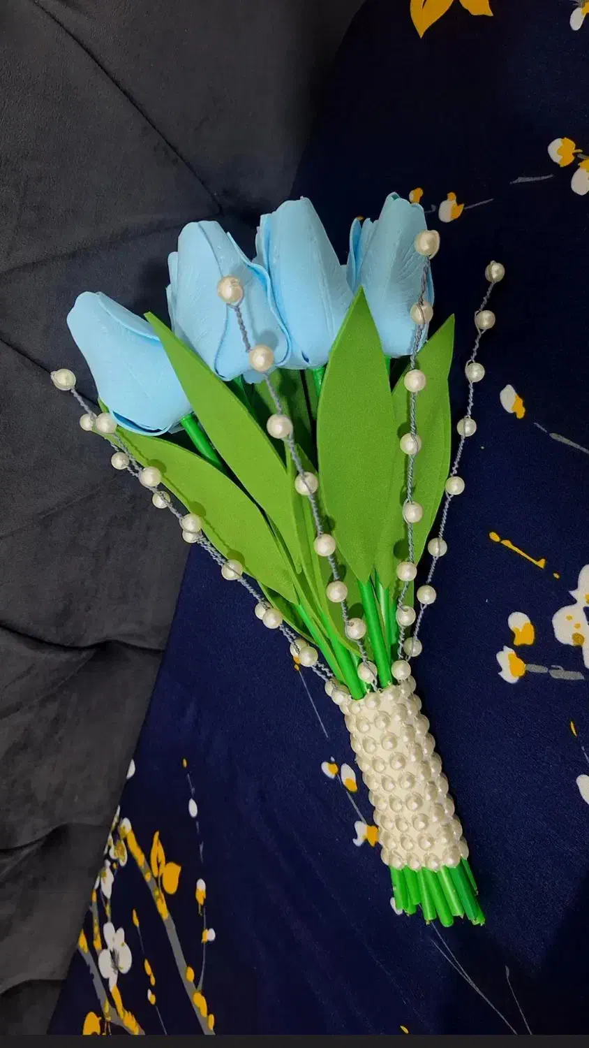 دسته گل عروس لاله مناسب عقد و نامزدی|گل مصنوعی|کرمانشاه, |دیوار