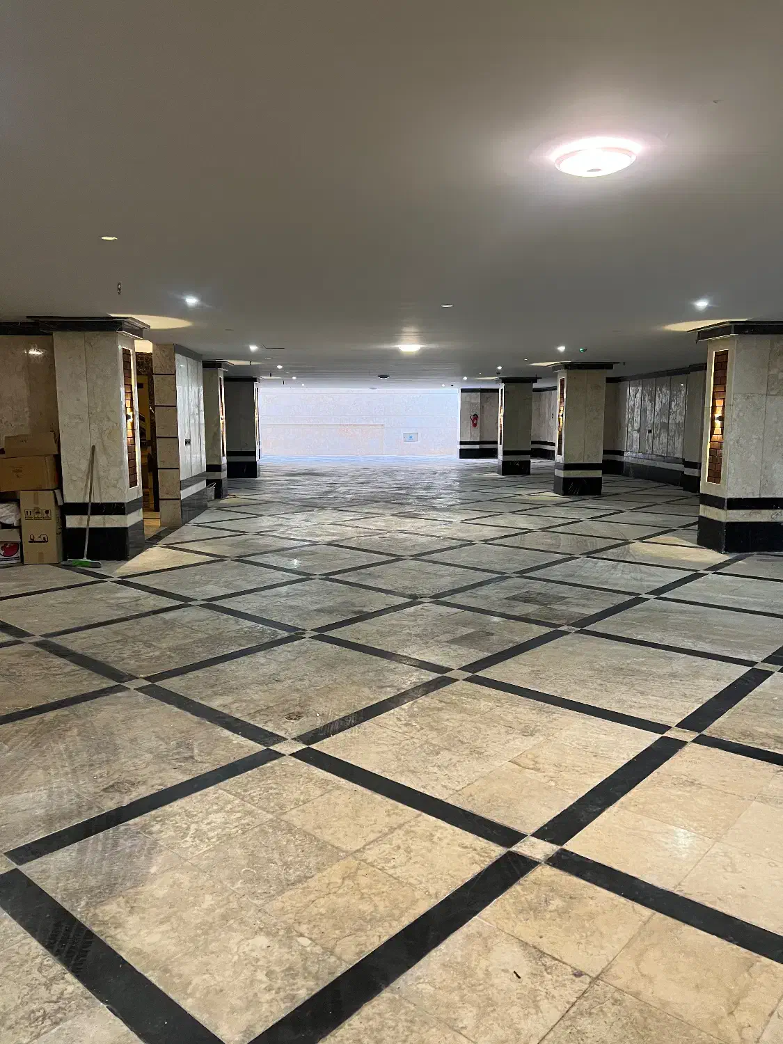 پرند فاز صفر چهاراه اپادانا|فروش آپارتمان|پرند, فاز ۰|دیوار