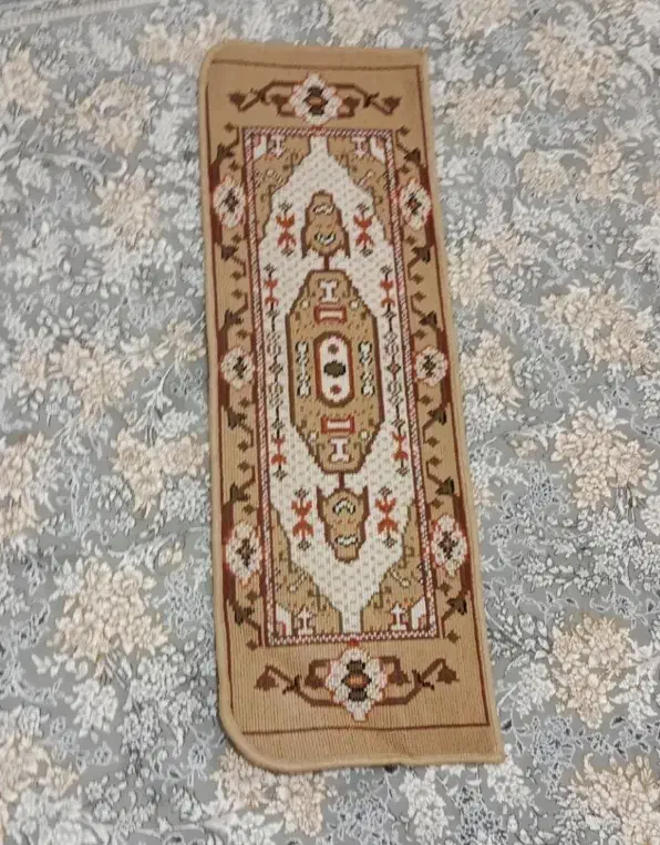 گلیم ۲۶ عددی فروش فوری|فرش|نسیمشهر, |دیوار