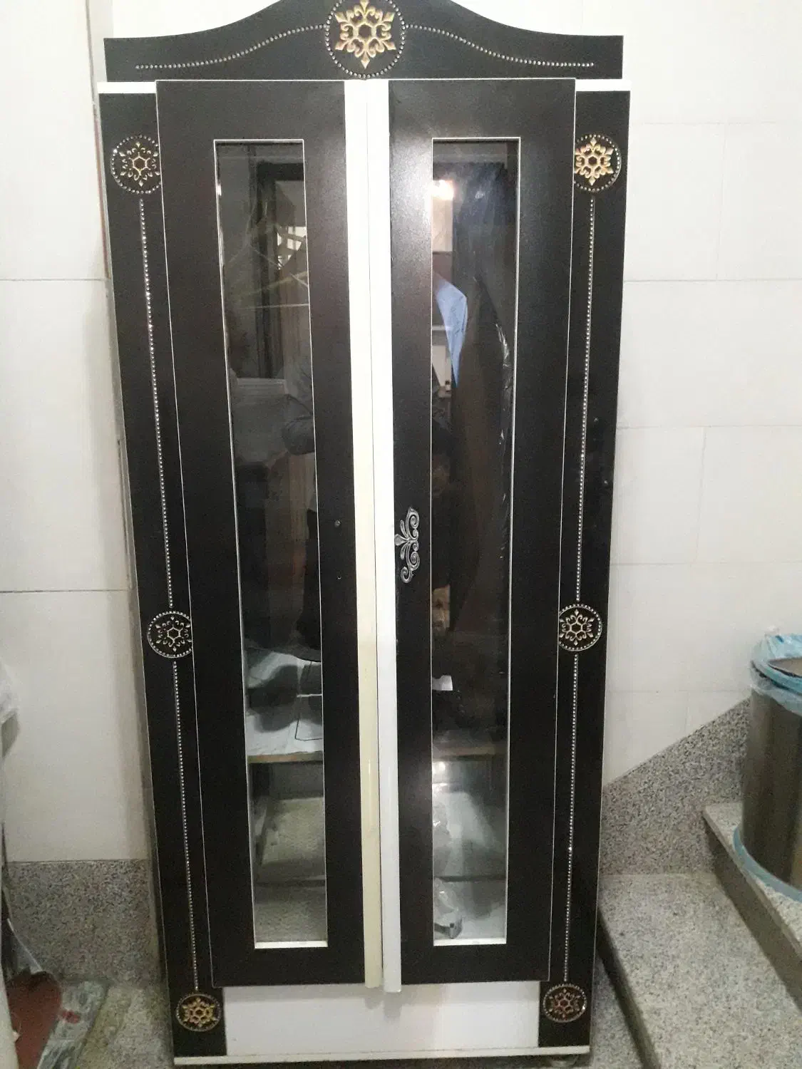 کمد|جاکفشی، کمد، دراور|شهرکرد, |دیوار