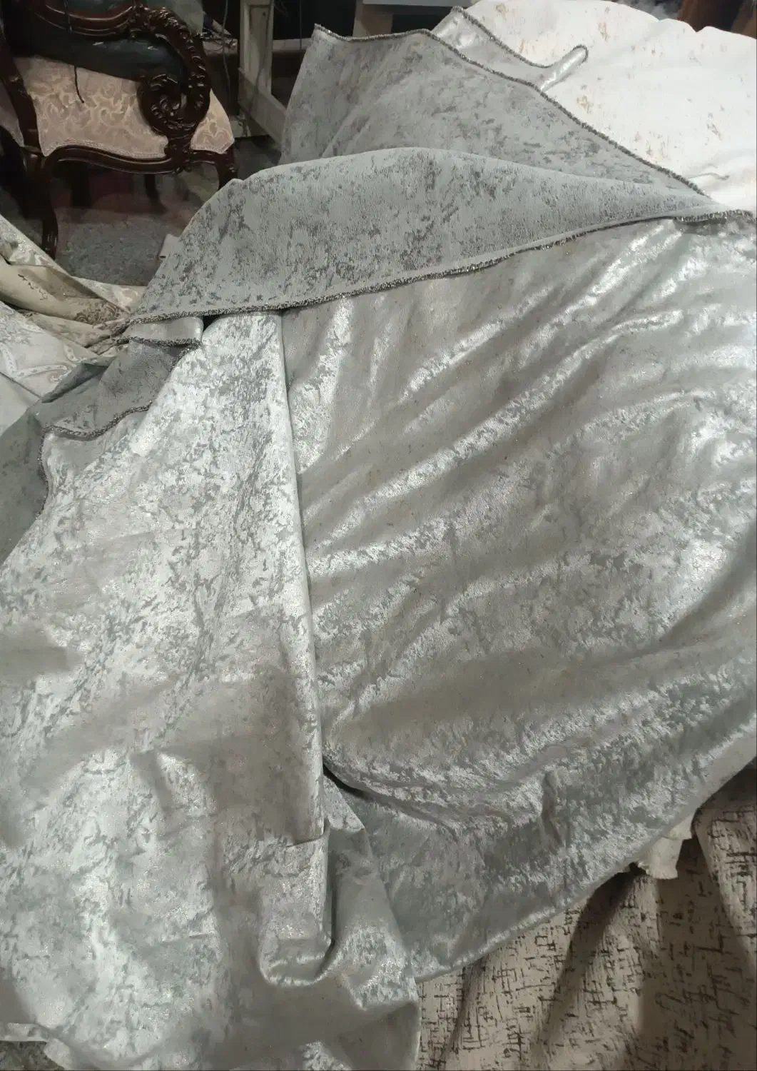 پارچه مبلی شانل گلداروساده متری ۴۵۰|مبلمان خانگی و میز عسلی|قم, زند آباد|دیوار