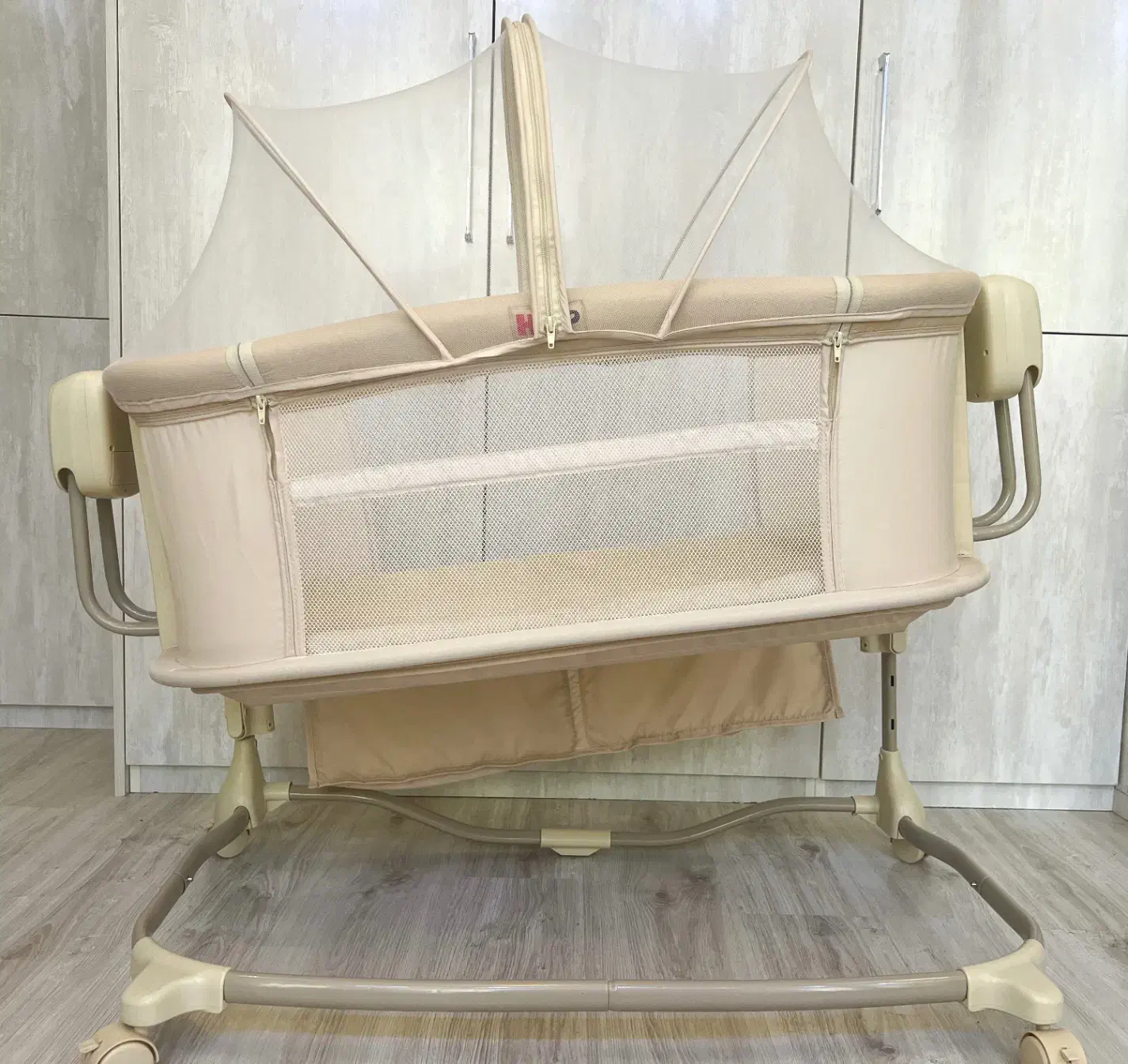 گهواره نوزاد|تخت و صندلی بچه|اردبیل, |دیوار