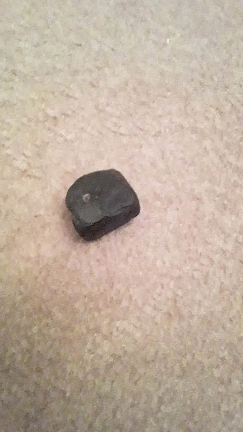 مشکوک به شهاب سنگ|کلکسیون اشیاء عتیقه|اردبیل, |دیوار