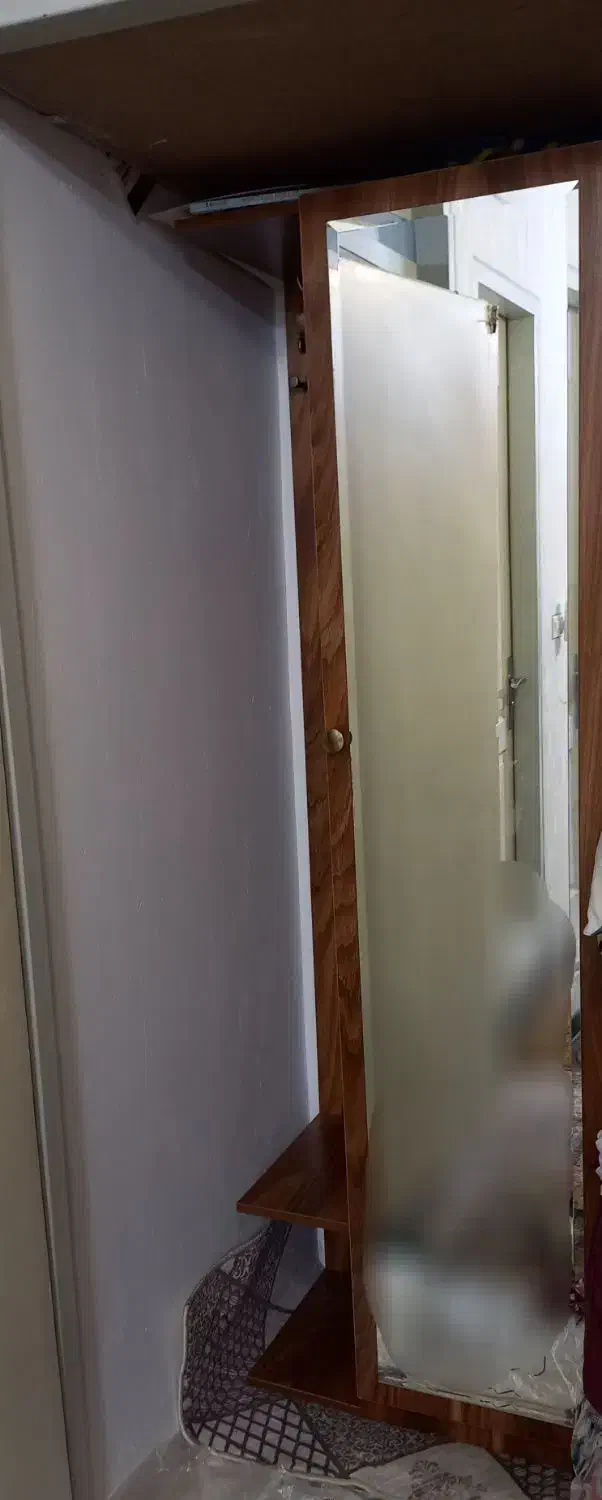 جاکفشی و جا لباسی آیینه دار|جاکفشی، کمد، دراور|قم, زنبیل آباد|دیوار