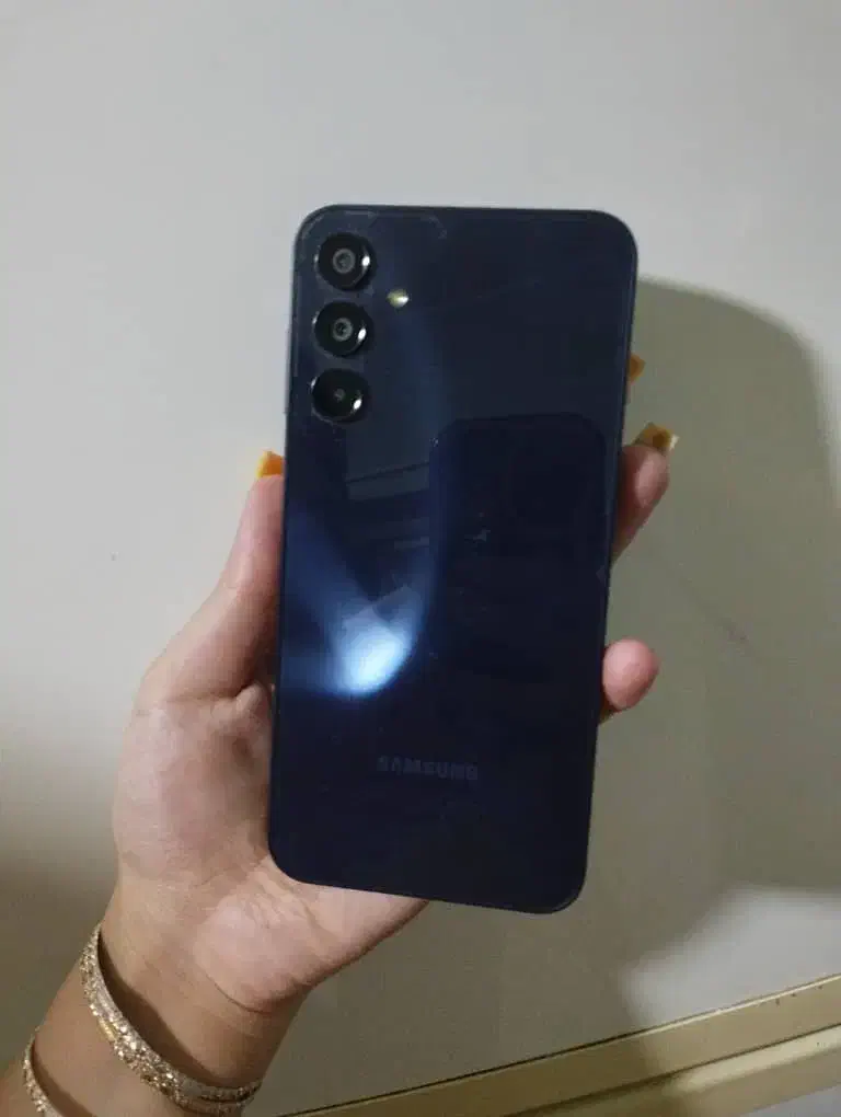 گوشیA15|موبایل|هشتگرد, هشتگرد قدیم|دیوار