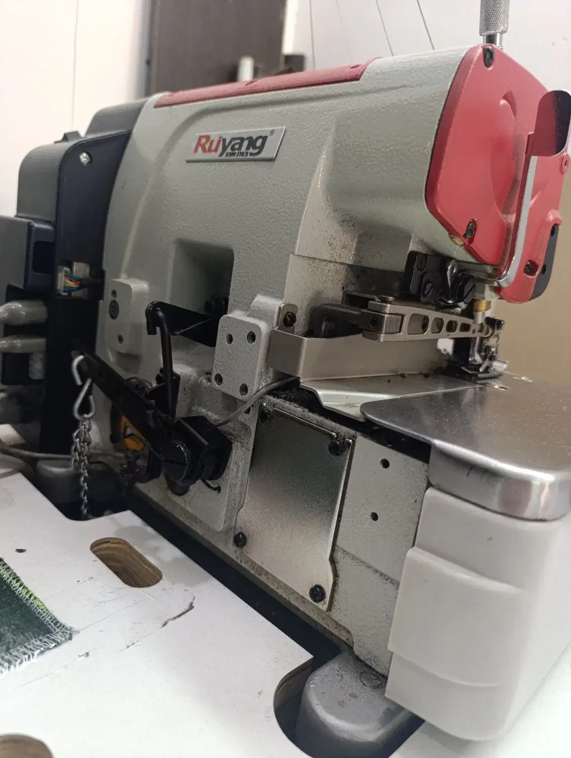 چرخ زیگزال چهار نخ|چرخ خیاطی و ریسندگی|رباطکریم, رباطکریم|دیوار