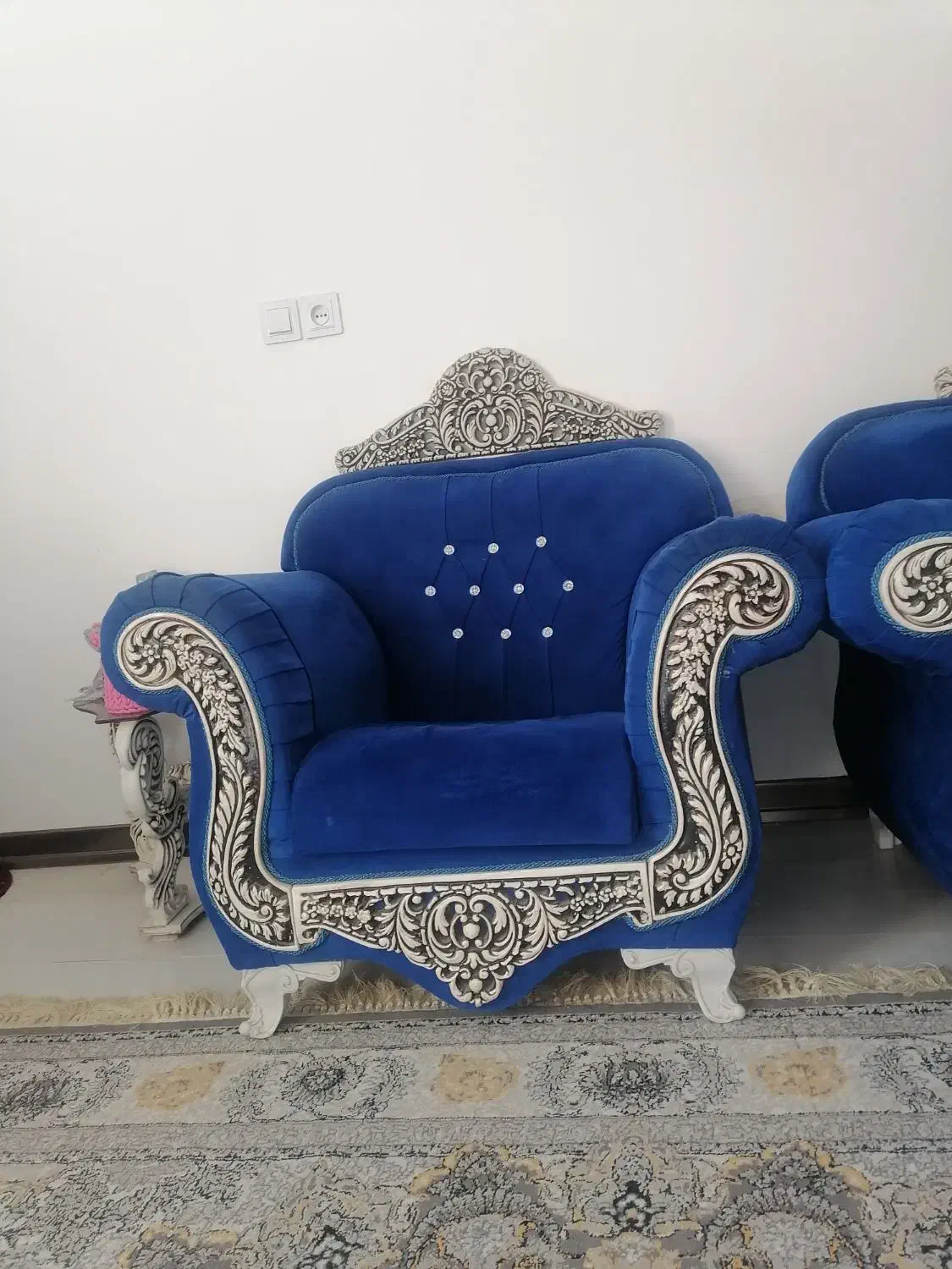 دو دست مبل ک هر دست  جدا هم فروخته میشود|مبلمان خانگی و میز عسلی|یزد, |دیوار