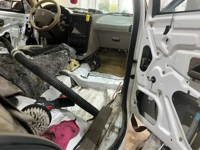 صداگیری ماشین .لگلاژدرب ها.سیم کشی سیار درمحل|خدمات موتور و ماشین|زاهدان, |دیوار