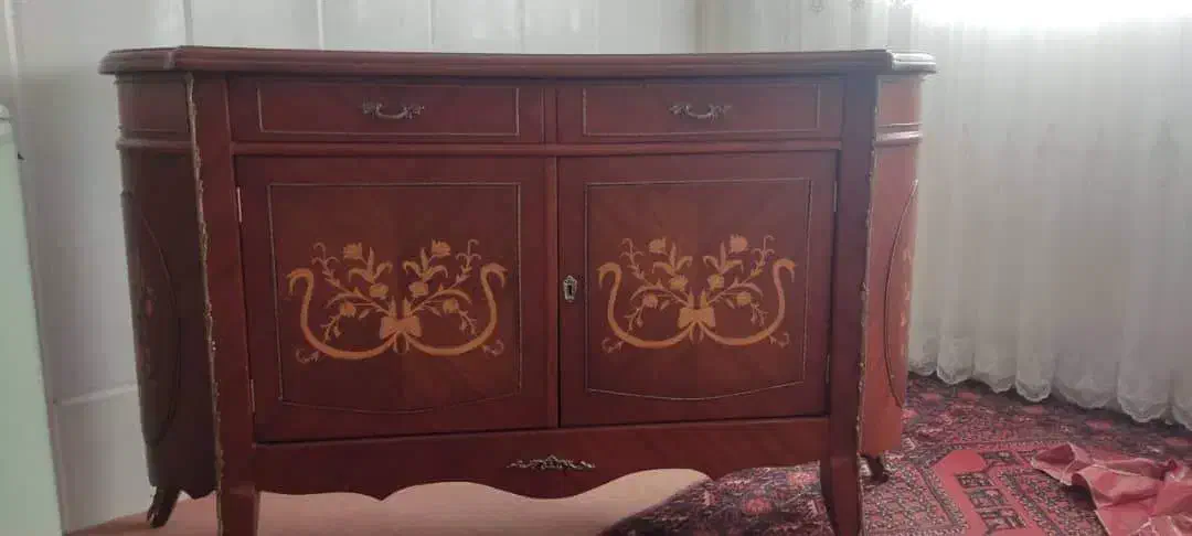 کنسول قدیمی چوب راش خیلی تمیز|بوفه، ویترین، کنسول|یزد, |دیوار