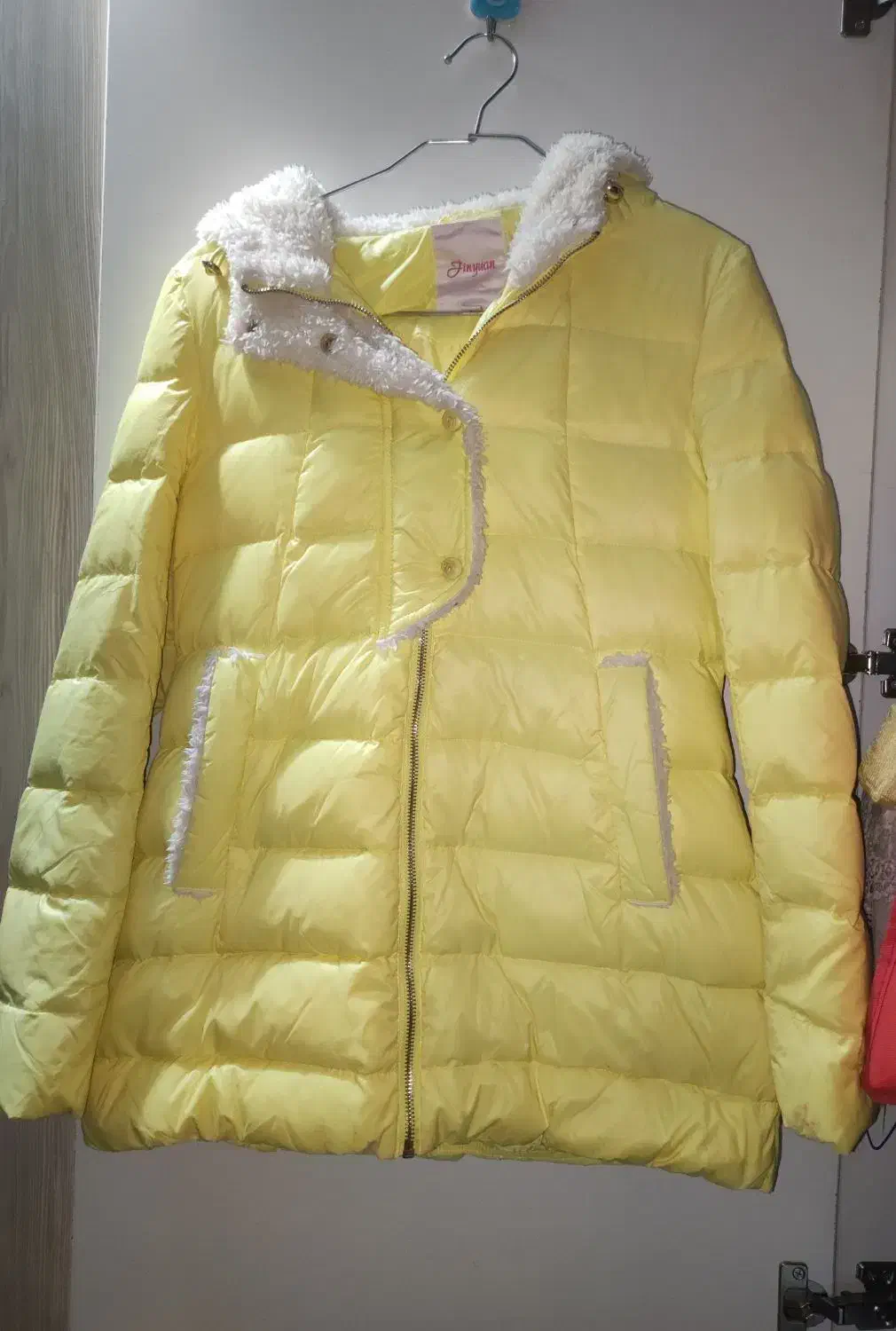 پالتو و کاپشن نو دخترانه در حد نو سایز 36و38|لباس|قرچک, میرزائی جنوبی|دیوار