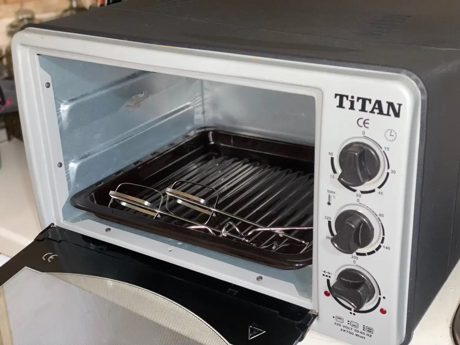 توستر تیتان نو قیمت خیلی مناسب|اجاق گاز و لوازم برقی پختوپز|رشت, دیانتی|دیوار