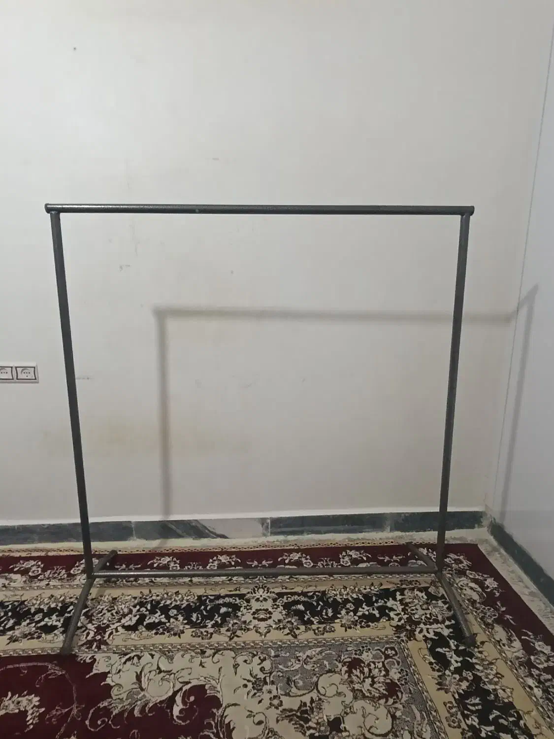 رگال لباس|بندرخت و رخت‌آویز|کوهدشت, |دیوار