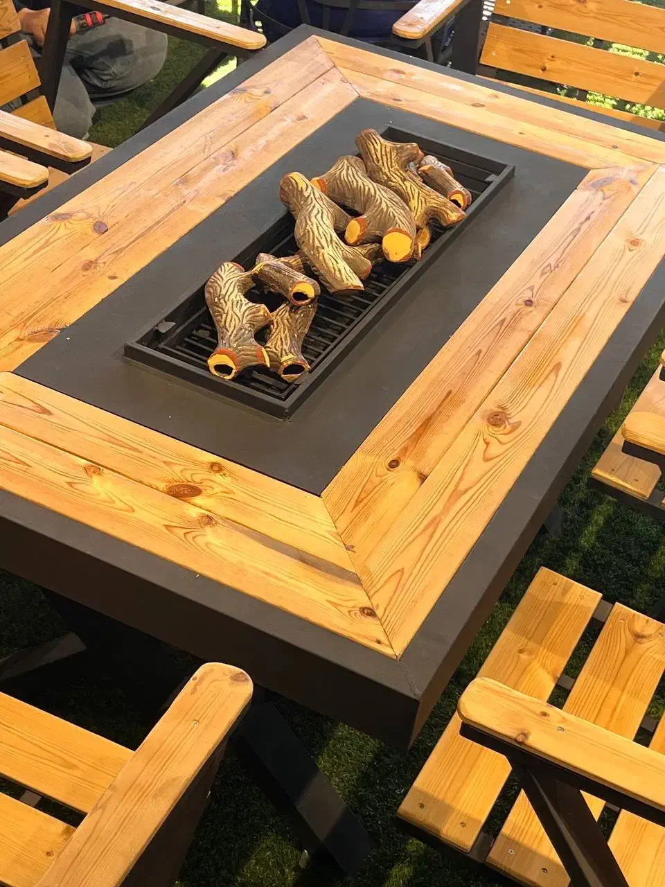 میز آتشکده پایه مدرن پروفیلی چوبی|بخاری، هیتر، شومینه|تهران, تهرانپارس شرقی|دیوار