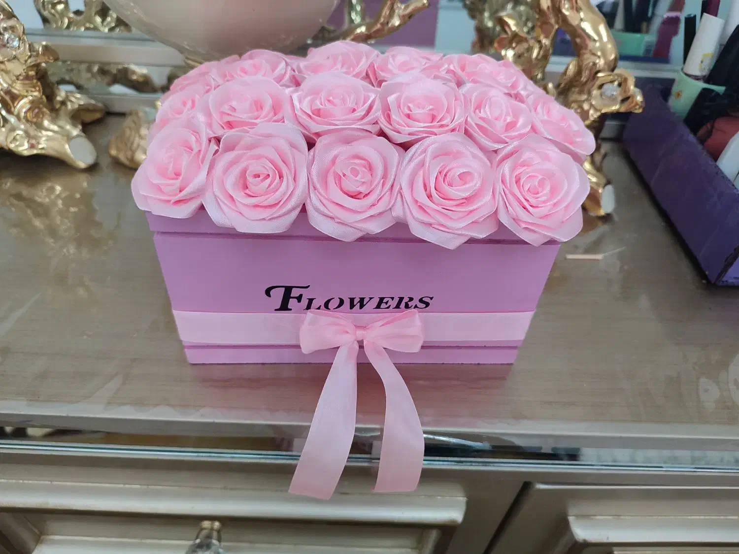 باکس گل آماده تحویل|گل مصنوعی|قم, دروازه چوبی|دیوار