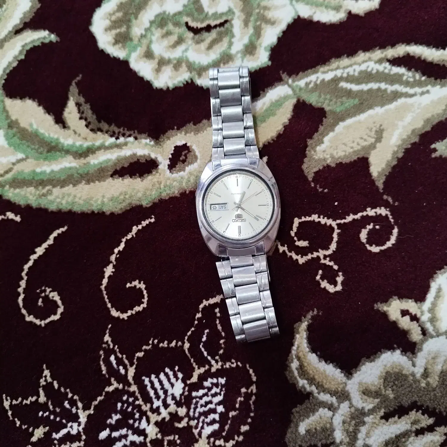 یه ساعت سیکو ۵ سالم  قدیمی|ساعت|نجف‌آباد, یزدانشهر|دیوار