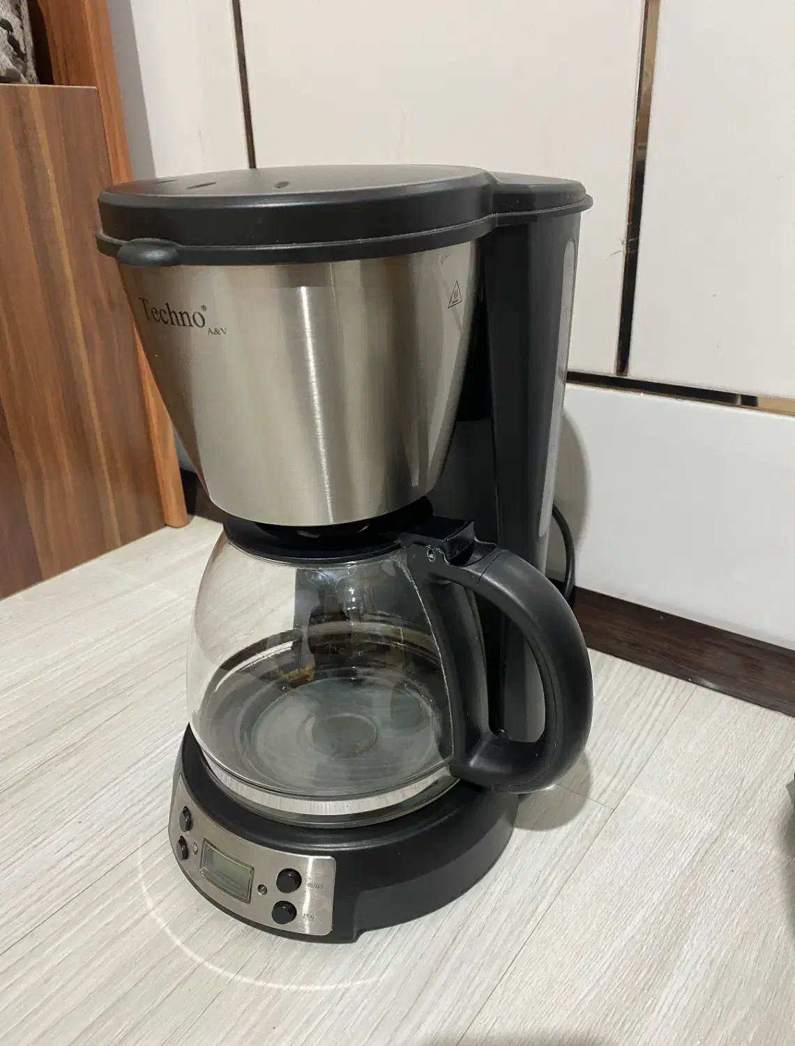 قهوه ساز|سماور، چایساز، قهوهساز|اصفهان, خانه اصفهان|دیوار