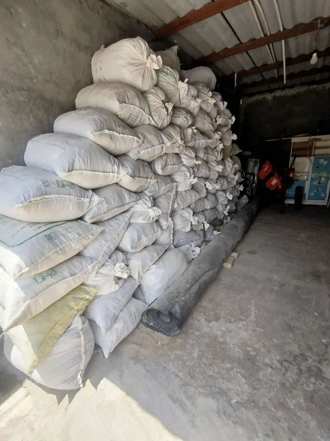 کود کفتر تمیز درجه یک|عمده‌فروشی|بردسکن, |دیوار