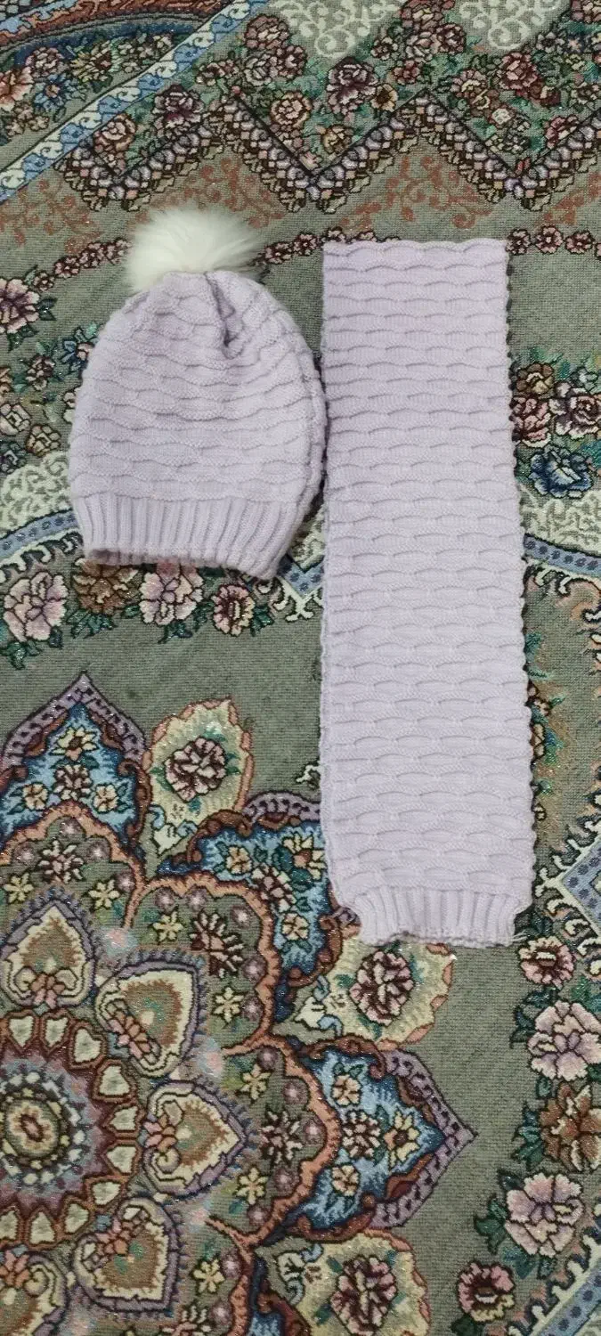 دوعددکلاه وشال|لباس|کرمانشاه, |دیوار