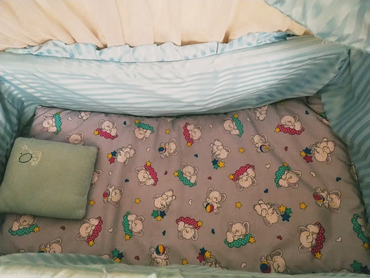 تخت کنار مادر|تخت و صندلی بچه|اندیشه, شهرک مریم|دیوار