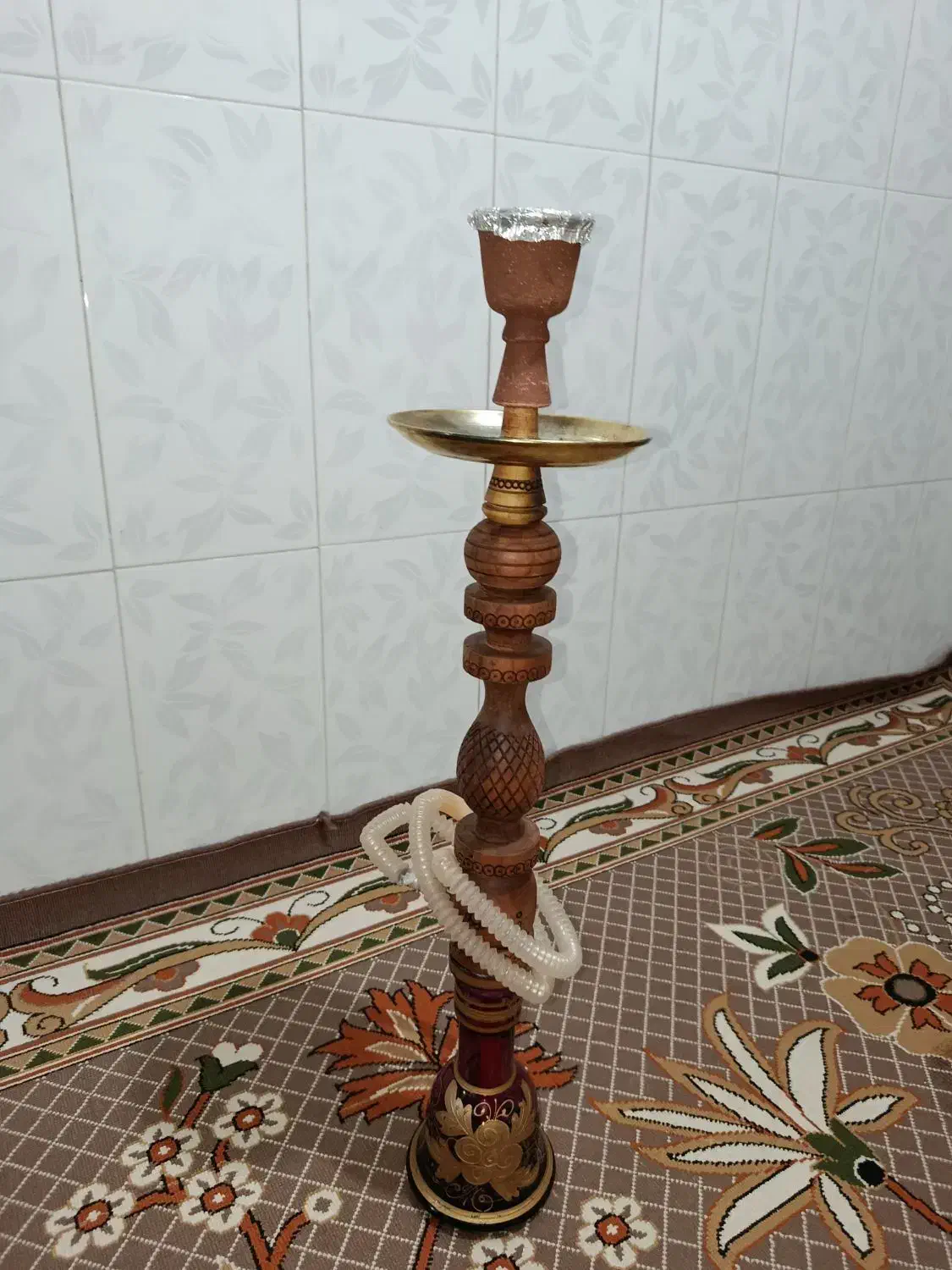 قیلون|کلکسیون و سرگرمی|قدس, شهر‌قدس|دیوار