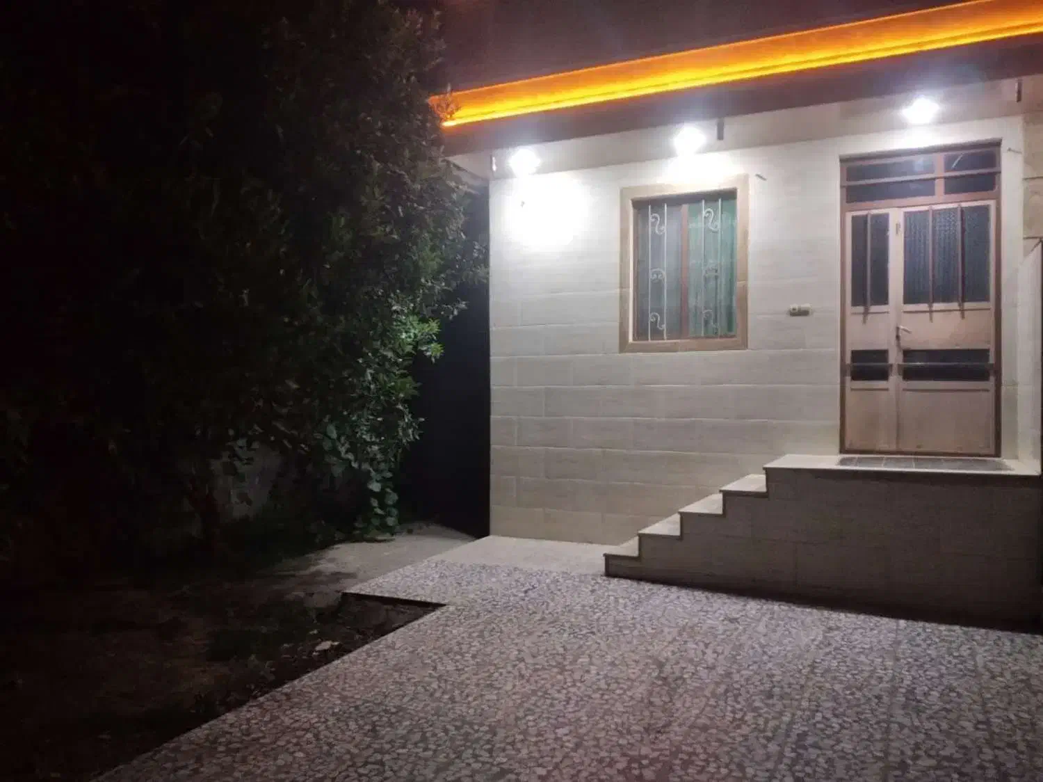 اجاره کوتاه مدت ویلا  وسوییت|اجارهٔ کوتاه‌مدت آپارتمان و سوئیت|قائم‌شهر, |دیوار