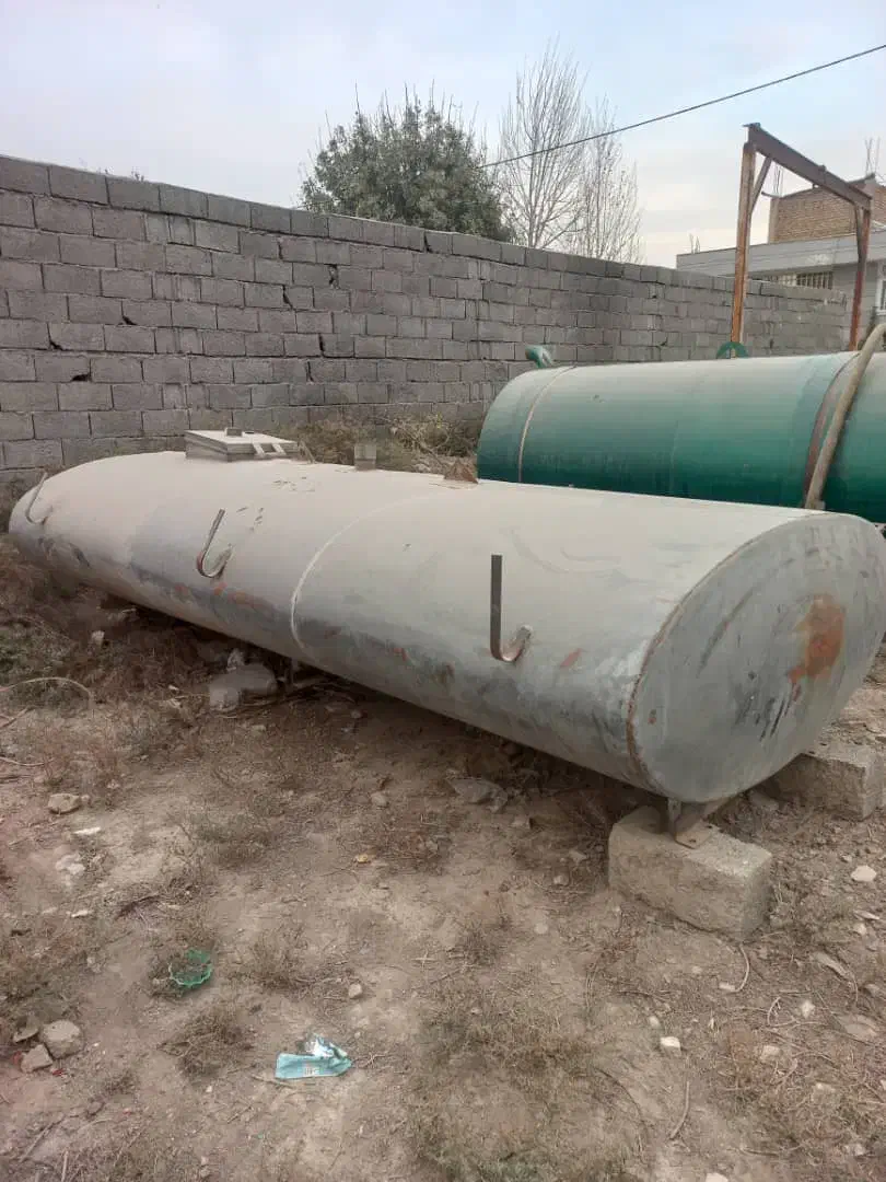 یک عدد تانک گالوانیزه 4500|ماشینآلات صنعتی|ابریشم, |دیوار