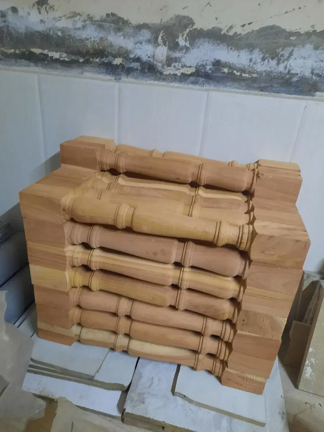 نرده چوبی از جنس آزاد|مصالح و تجهیزات ساختمان|آمل, |دیوار